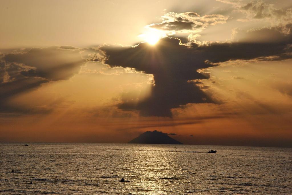 Hotel Valemare Tropea Kültér fotó